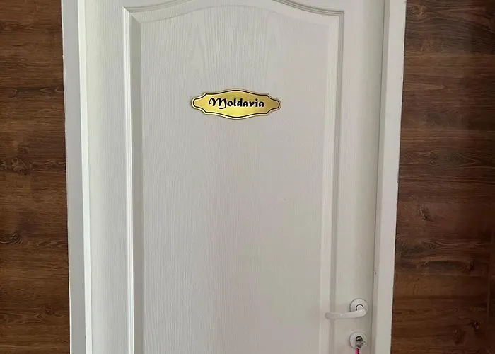 Проживання в сім'ї House Of Tourists Garden And *