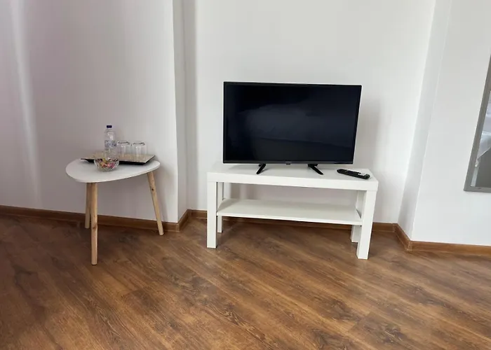 House Of Tourists Garden And *