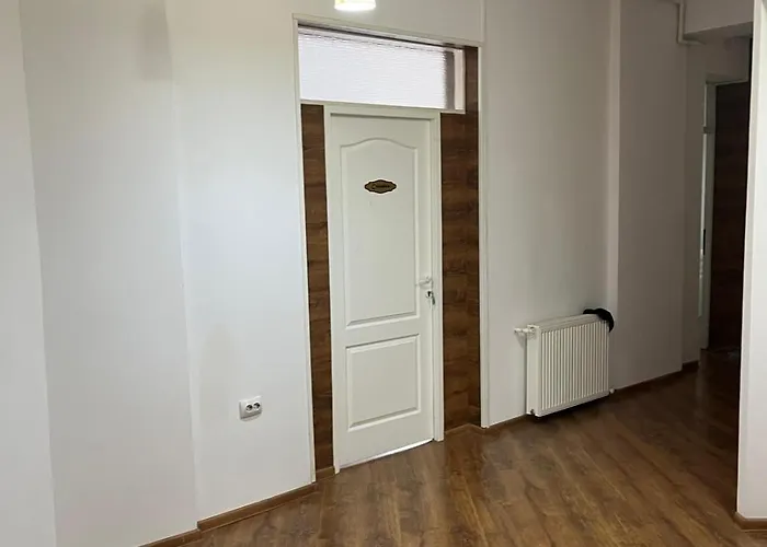 Проживання в сім'ї House Of Tourists Garden And *