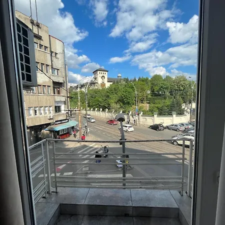 House Of Tourists Garden And *