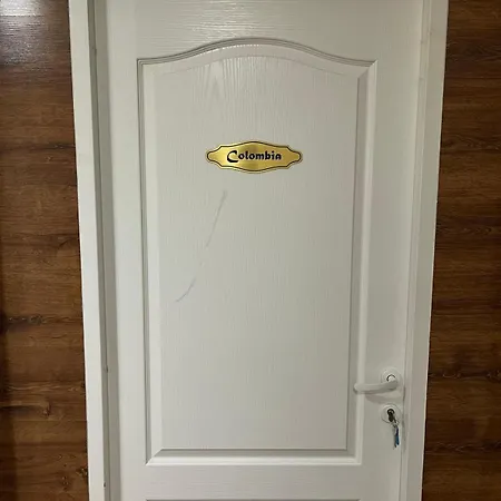 House Of Tourists Garden And