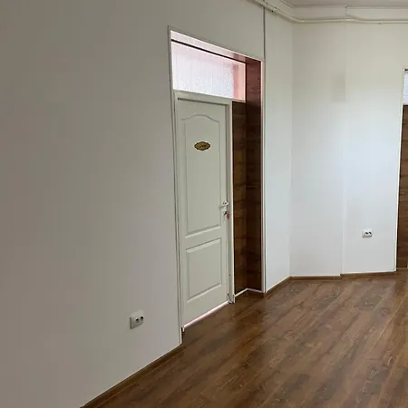 House Of Tourists Garden And בית אירוח *