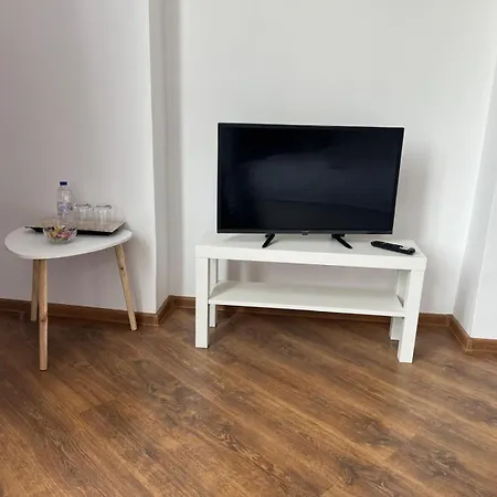 House Of Tourists Garden And *