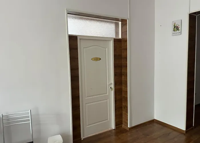 House Of Tourists Garden And * Bukarest